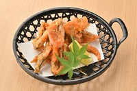 甘みの強い北陸産の甘エビの唐揚げです。