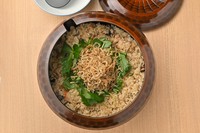 ピリッと山椒の効いたちりめんじゃこが食欲を引き立てる炊き込みご飯です。