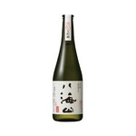 食事を引き立てるクリアな香りと雑味を感じさせないすっきりとした酒でありながらも、ほのかに米の旨みが感じられ奥深く広がりのある味わいです。
90ml 2,750円
1合 5,500円
2合 11,000円