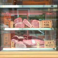 日本の和牛・神戸牛に、ジャパニーズウイスキーや日本酒も用意