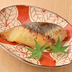 自家製の西京味噌に漬け込んだ京都ならではの焼き魚です。