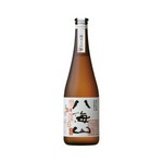 食事を引き立てるクリアな香りと雑味を感じさせないすっきりとした酒でありながらも、ほのかに米の旨みが感じられ奥深く広がりのある味わいです。
90ml 2,750円
1合 5,500円
2合 11,000円