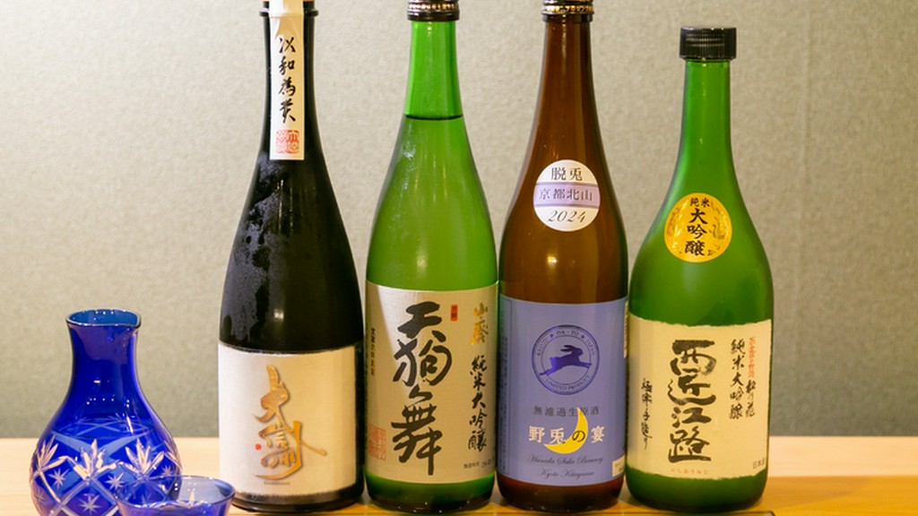 季節に合わせた豊富な日本酒のセレクション