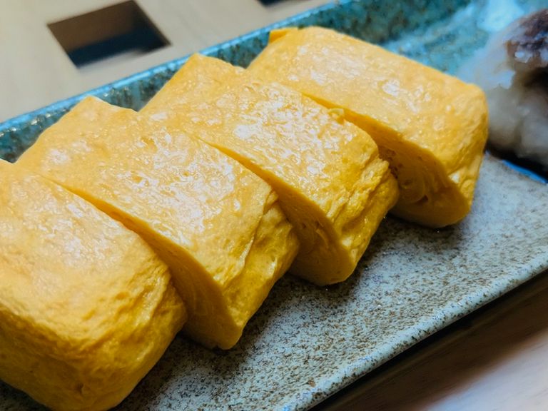 職人技が光る、ふわふわでふるふるとした食感がたまらない『だし巻き玉子』