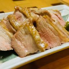 ジューシーな旨みと香ばしさが際立つ『京鴨もも肉塩焼き』