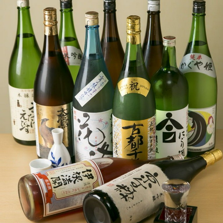 京都の地酒など10種類の日本酒をご用意！単品飲み放題も完備◎
