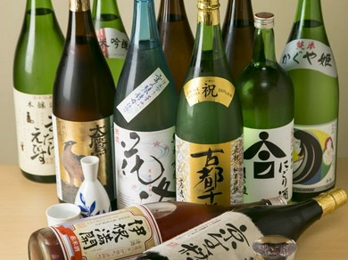 京都の地酒など10種類の日本酒をご用意！単品飲み放題も完備◎