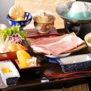 豚骨スープと抹茶で表現した青富士をA５和牛と季節の野菜のしゃぶしゃぶ御膳