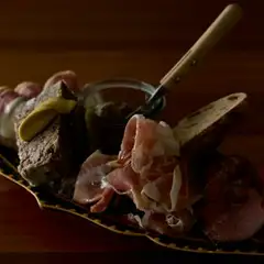 本日のお肉の前菜盛り合わせ