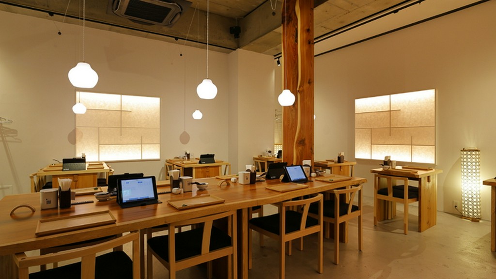 銀座で気軽に立ち寄れる、一人でもほっとできる和の空間