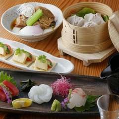 素材の声を聴く料理。本枯節や博多地鶏が奏でるハーモニー