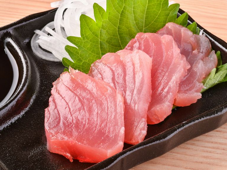 おいしさの秘密は産地直送!こだわりの『マグロの刺身』