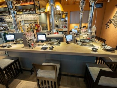 “ちょっとしたご褒美”も楽しめるカウンター席