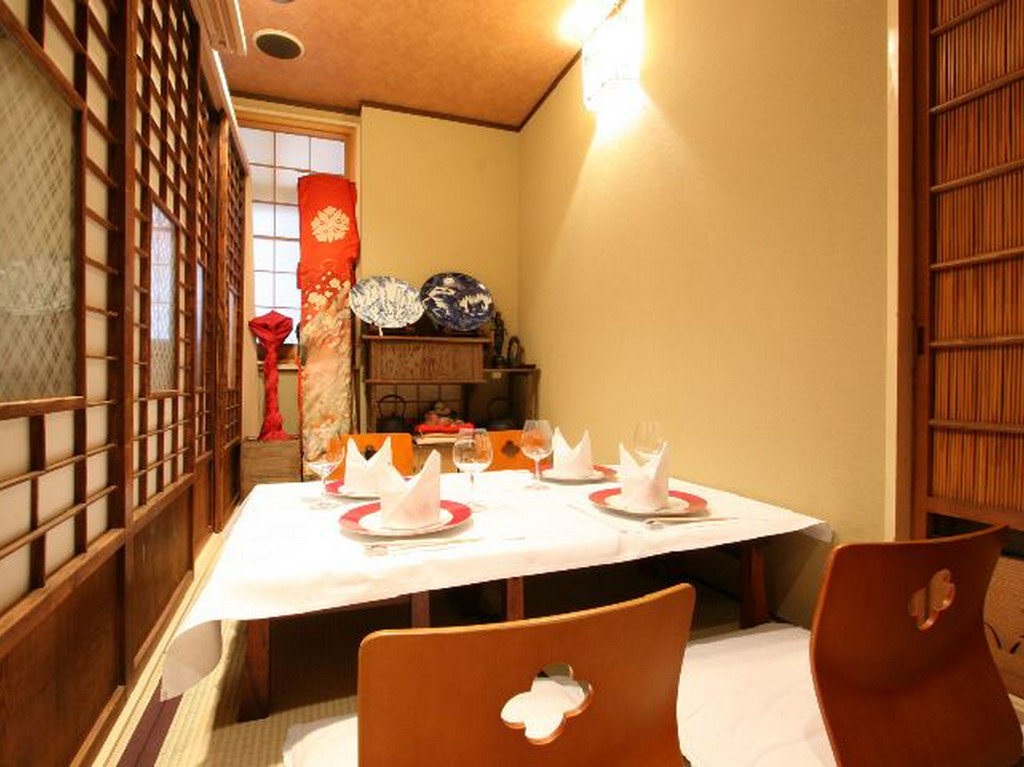 洗練された空間と料理、そして質の高いサービスが華を添える