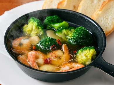 本格焼肉×ピザ、新感覚のおいしさを堪能『和牛焼肉』