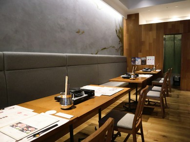 快適な食の一時を約束してくれる、くつろぎの空間