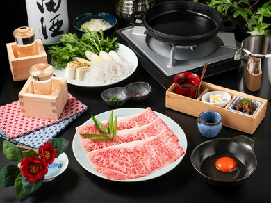 こだわりの割り下で楽しむ贅沢なすき焼き