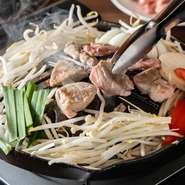 クセの少ないアイスランド産のラム肉をはじめ、こだわりの素材をジンギスカンで提供する、恵比寿の人気店【海月】のグループ店。ドリンクメニューもバリエーション豊富で、女子会使いもオススメです。