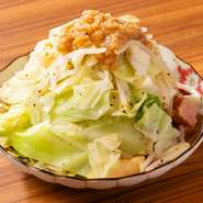 盛り盛りスタミナ野菜がのったインスパイアー系チャンプルー！