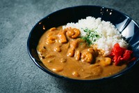 ご飯200g。