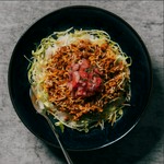 ご飯200g。
