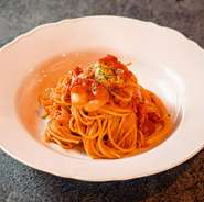 海老のトマトクリームパスタ