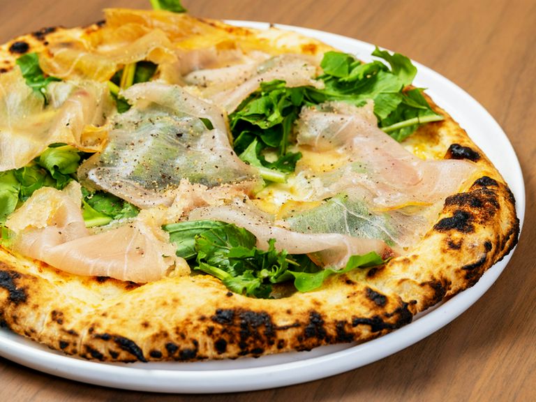 少し大人な女子会に。天満橋の“伝統と革新の薪火イタリアン”