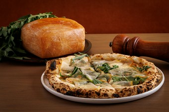 土曜・祝日限定でランチアラカルトをご用意致しました！