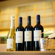 寿司と和食に合うワインを厳選し、「ケンゾーエステート」も用意