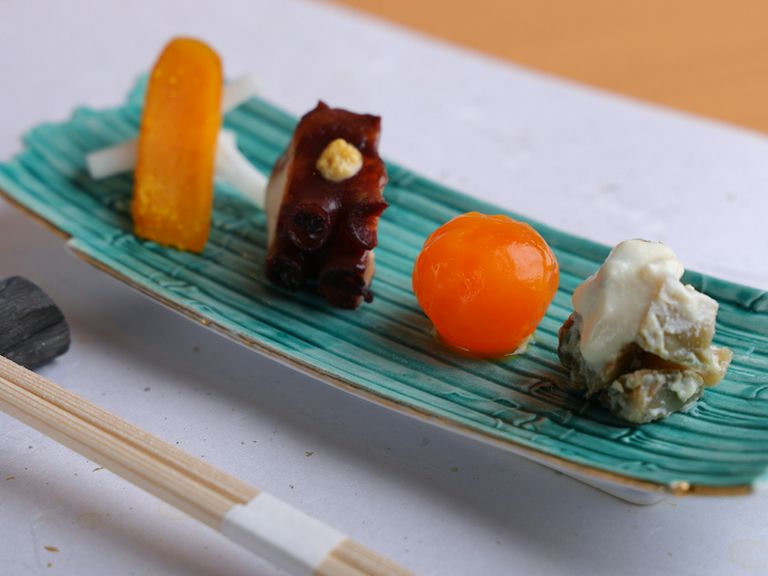 カウンターでの一杯をさらに楽しくしてくれる『酒肴』