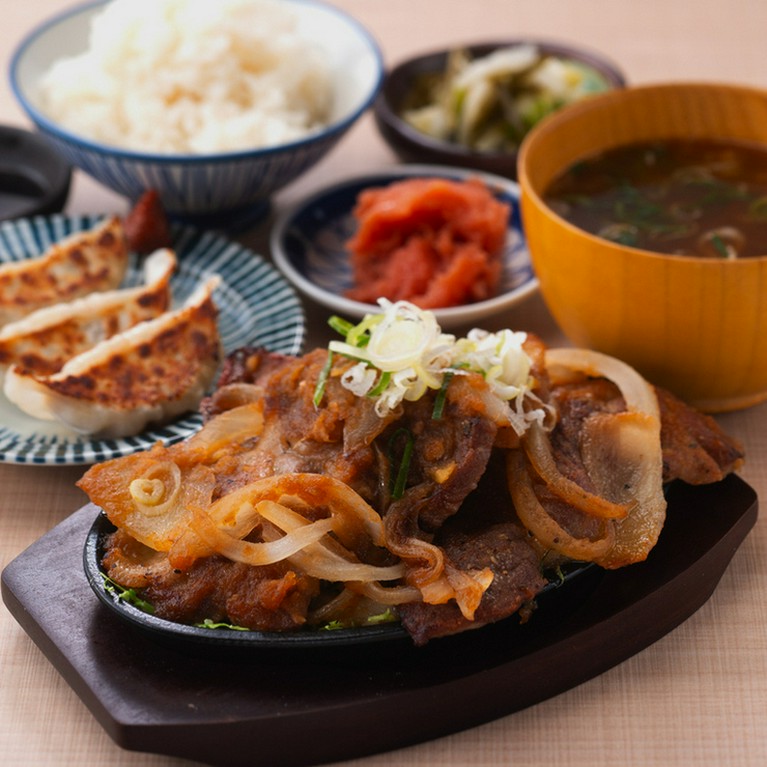 ＜定食＞お昼も夜も､一日中定食メニューあり！
