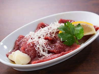 ＜自慢の料理＞チーズやお肉料理が充実！