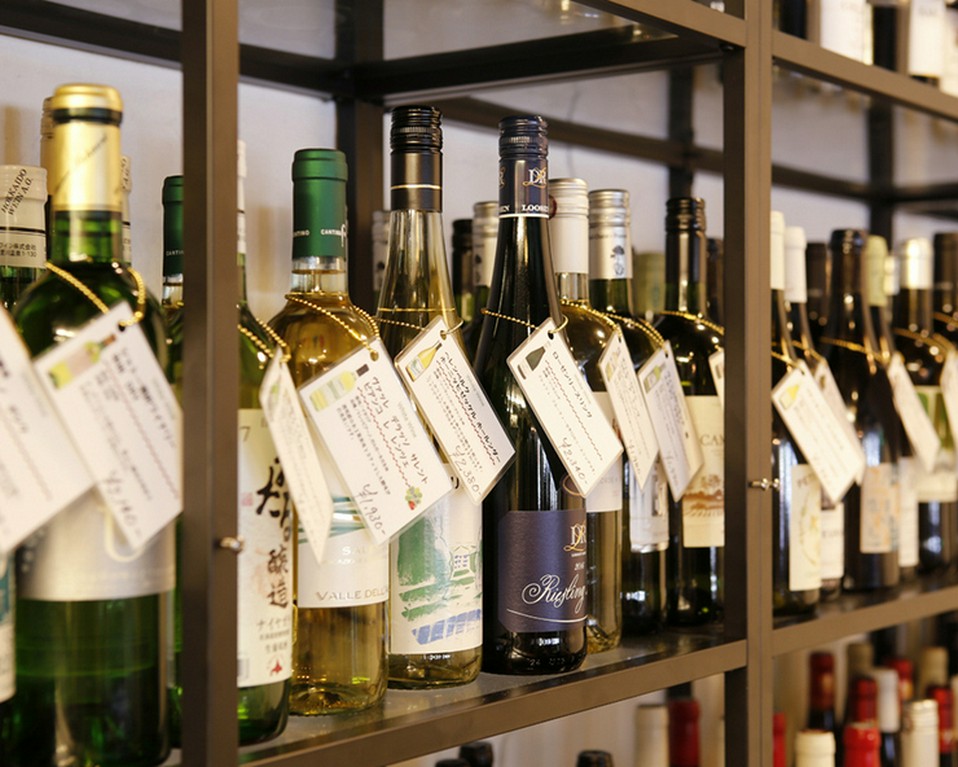 ＜種類豊富なお酒＞厳選したワイン・お酒をご堪能