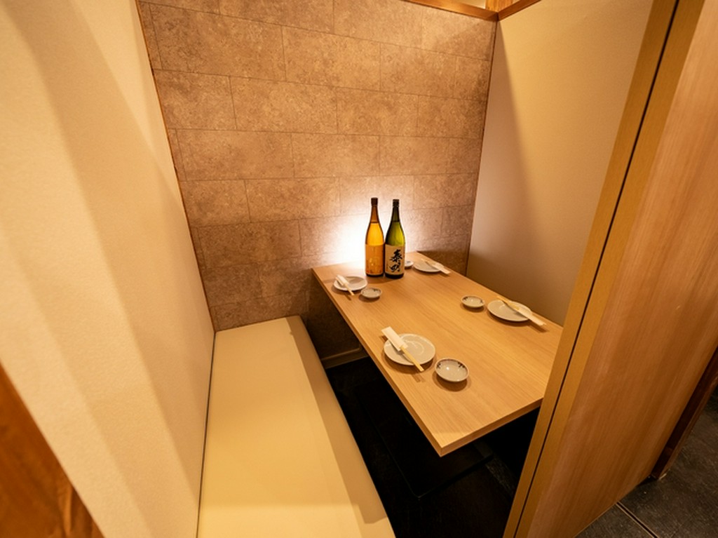 少人数様から個室をご用意しております。