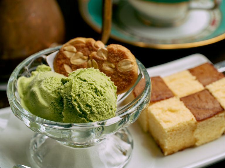 『甘味』　〜抹茶アイスとカステラ〜