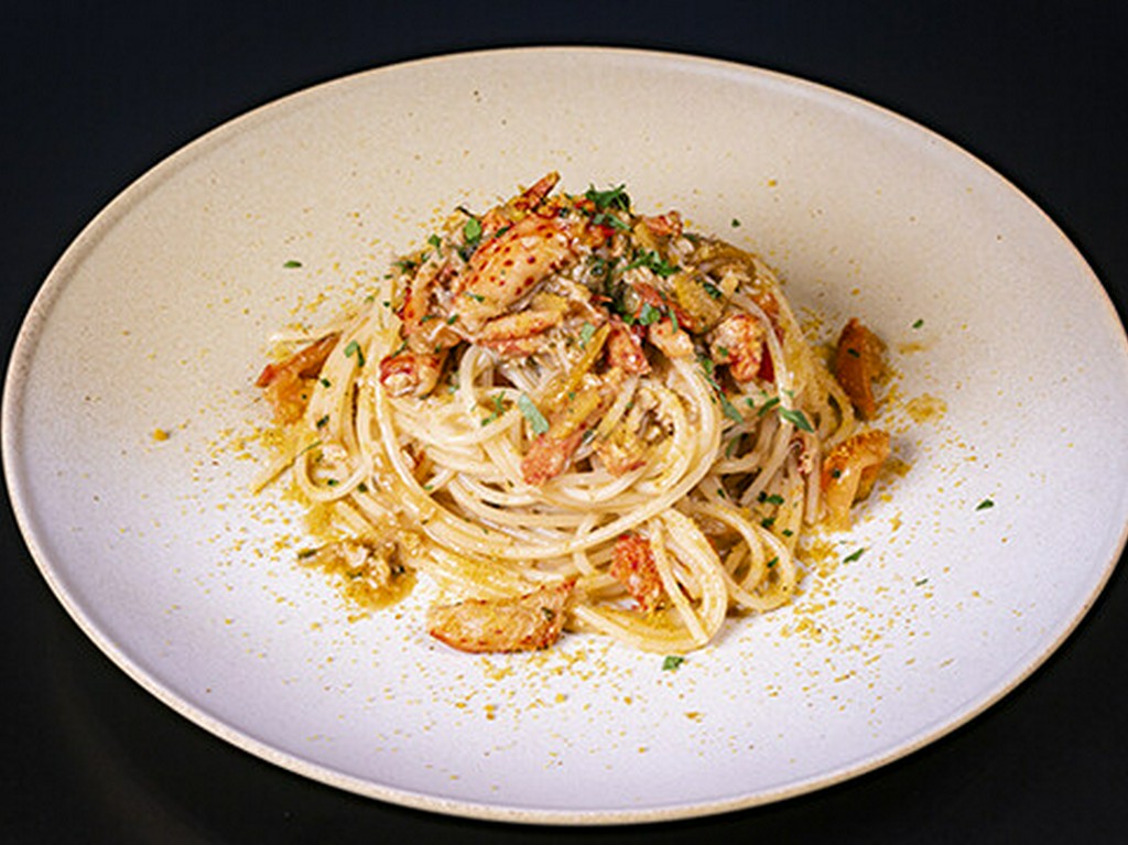 花咲蟹をふんだんに使ったオイルパスタ『根室産花咲蟹のアーリオオーリオ スパゲッティーニ』