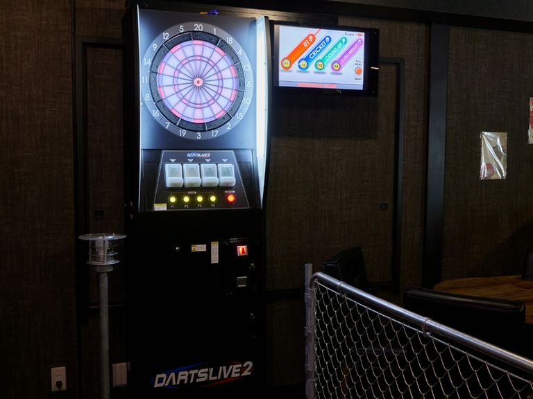 ジュークボックスやダーツなど本場ダイナーの醍醐味がいっぱい!