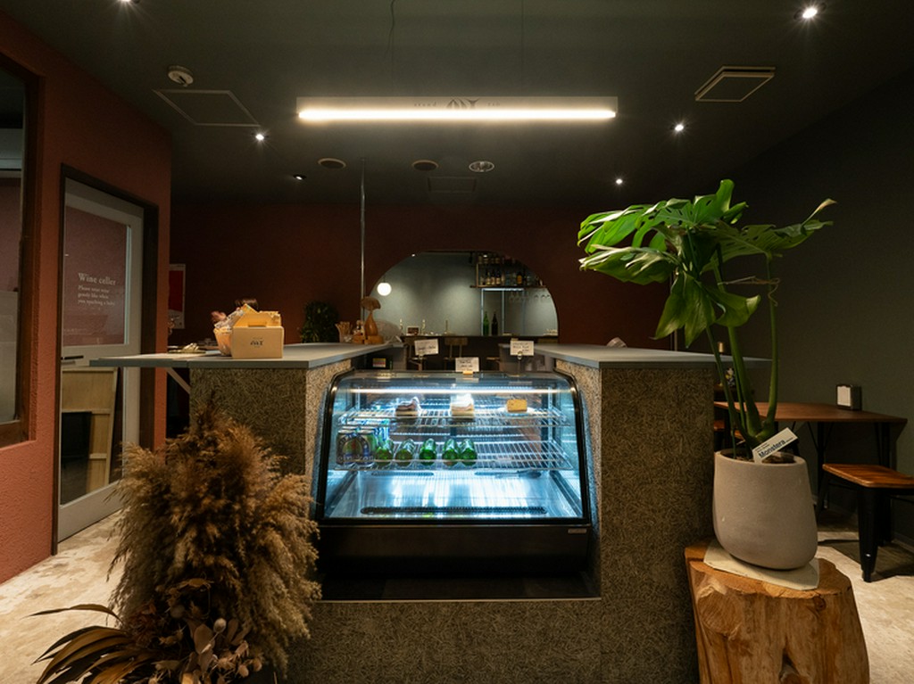 こだわりスイーツも販売中。自分自身へのご褒美に