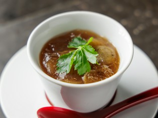 一度食べるとクセになる！名作料理『フォアグラのロワイヤル』