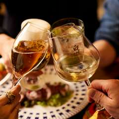 絶品ビストロ料理と厳選ワインと共に、ゆったりと女子トーク