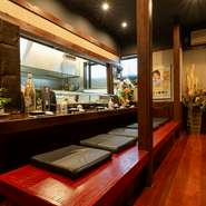 店主曰く、VIP席のカウンターは6席。