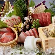 その日その時季オススメの、季節に合わせた鮮魚が堪能できる一皿。