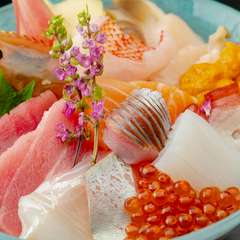 視覚と味覚を満たす贅沢なひとときをぜひお過ごしください。