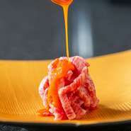 【肉匠八】で扱う肉は、産地直送なので鮮度抜群、最高級品質の和牛です。そんな厳選された和牛の、上質でとろけるような味わいが楽しめる一品。肉本来の旨みを楽しめます。