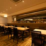 大切な人と向き合い一品ずつ味わう時間は、言葉以上に心を通わせてくれるはず。料理が運ばれるたびに広がる香りが二人の距離を縮め、箸を進めるごとに自然とお喋りも弾みます。