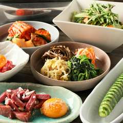 ヘルシー焼肉とスイーツで、女子会をもっと特別に