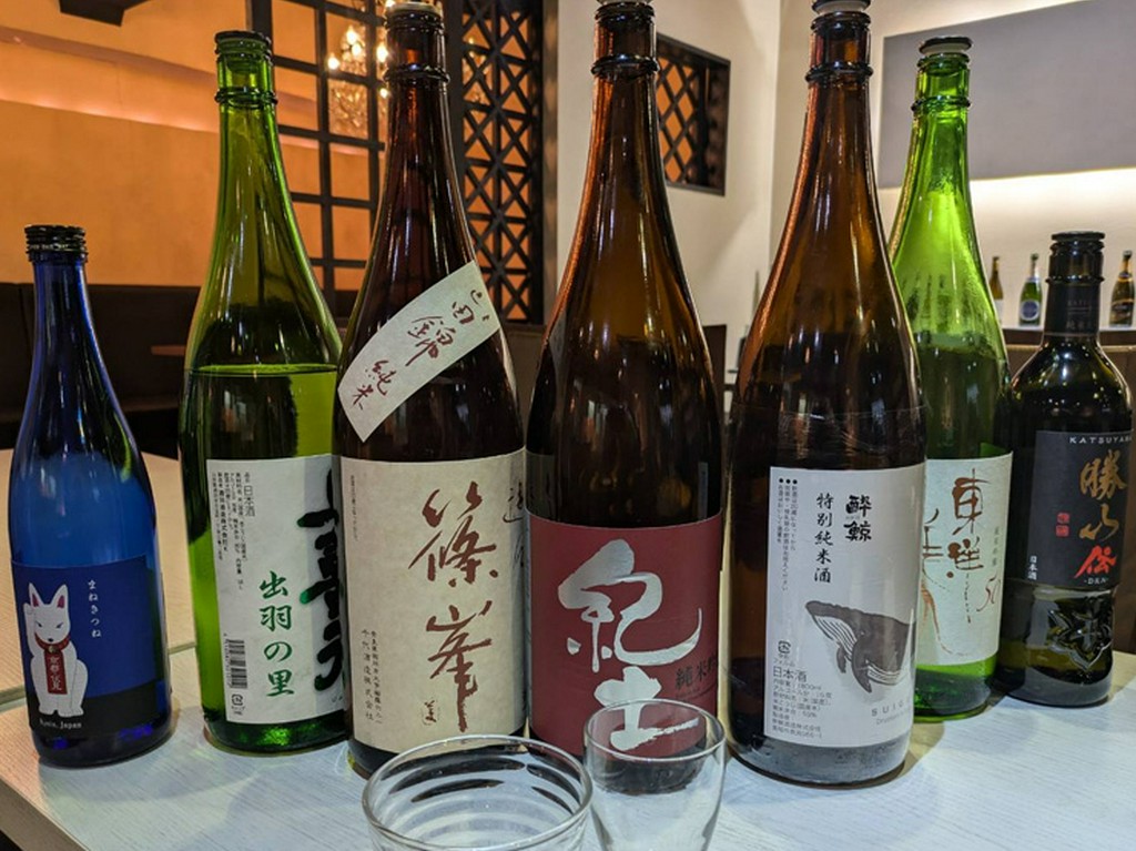 ご当地地酒＆スパークリングワインも飲み放題！
