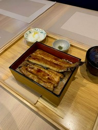 国産の鰻を、一尾一尾丁寧に焼き上げた『国産うな重（特上）肝吸い付き』