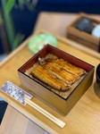 ランチに人気のうな重
サイズは小さめですが特に女性にちょうどいい、リーズナブルなひと皿です。