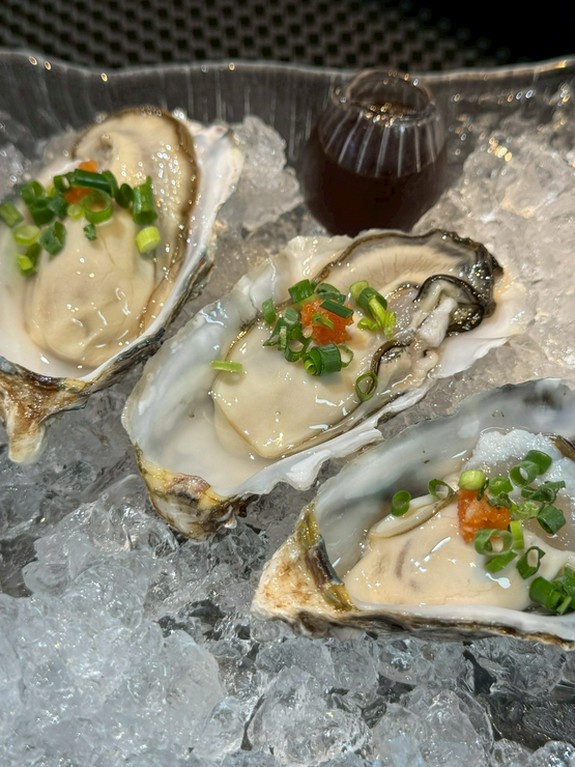 厚岸産 生牡蠣 マルエモン